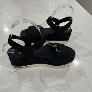 EILEEN FISHER Beck Sport Sandals black Size 8.5